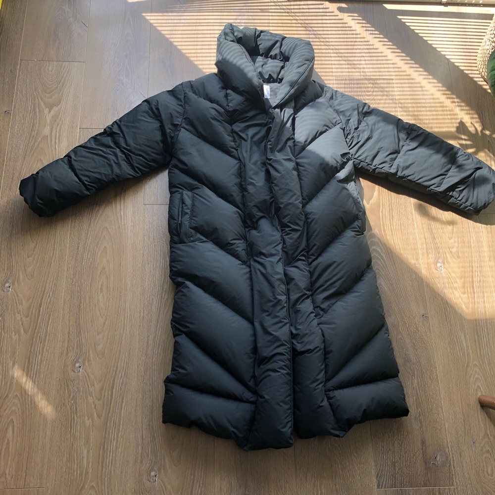 Wilfred down jacket